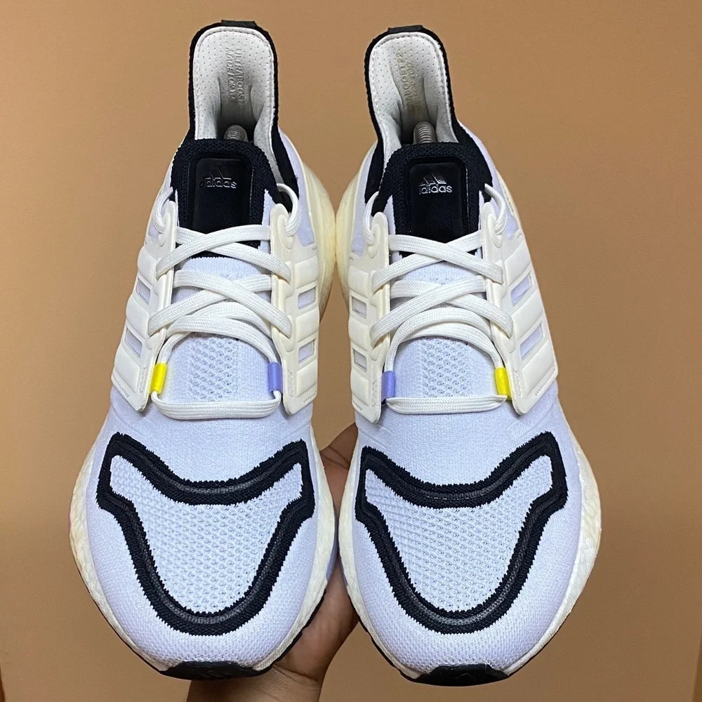 Adidas UltraBoost 22 “White Black Solar Red” Running Sneakers 11.5 Women 10 Men